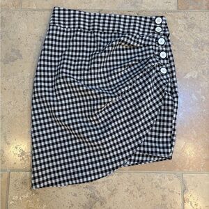 Zara Black & White gingham mini skirt